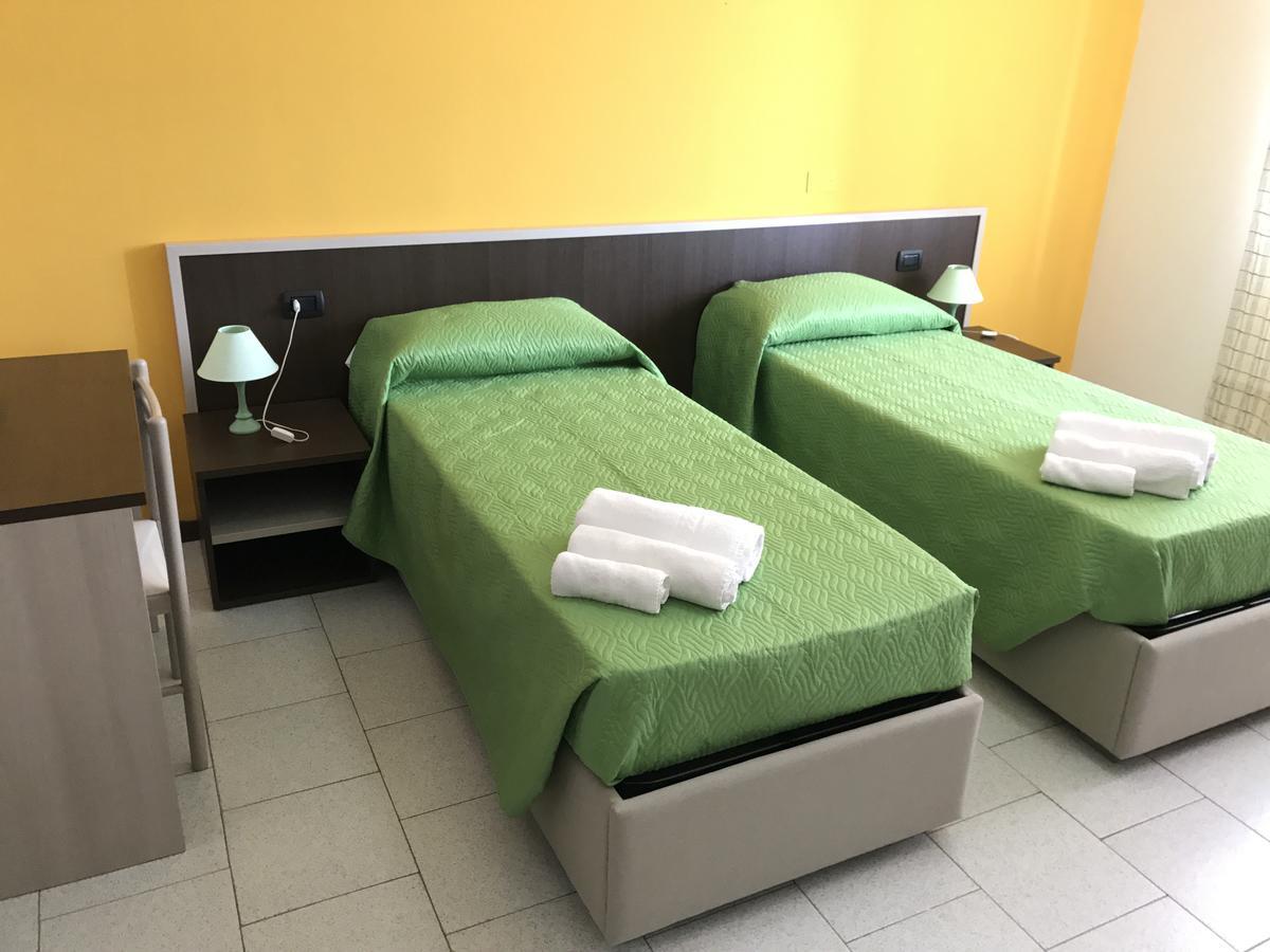 Hotel Marina Badesi Ngoại thất bức ảnh