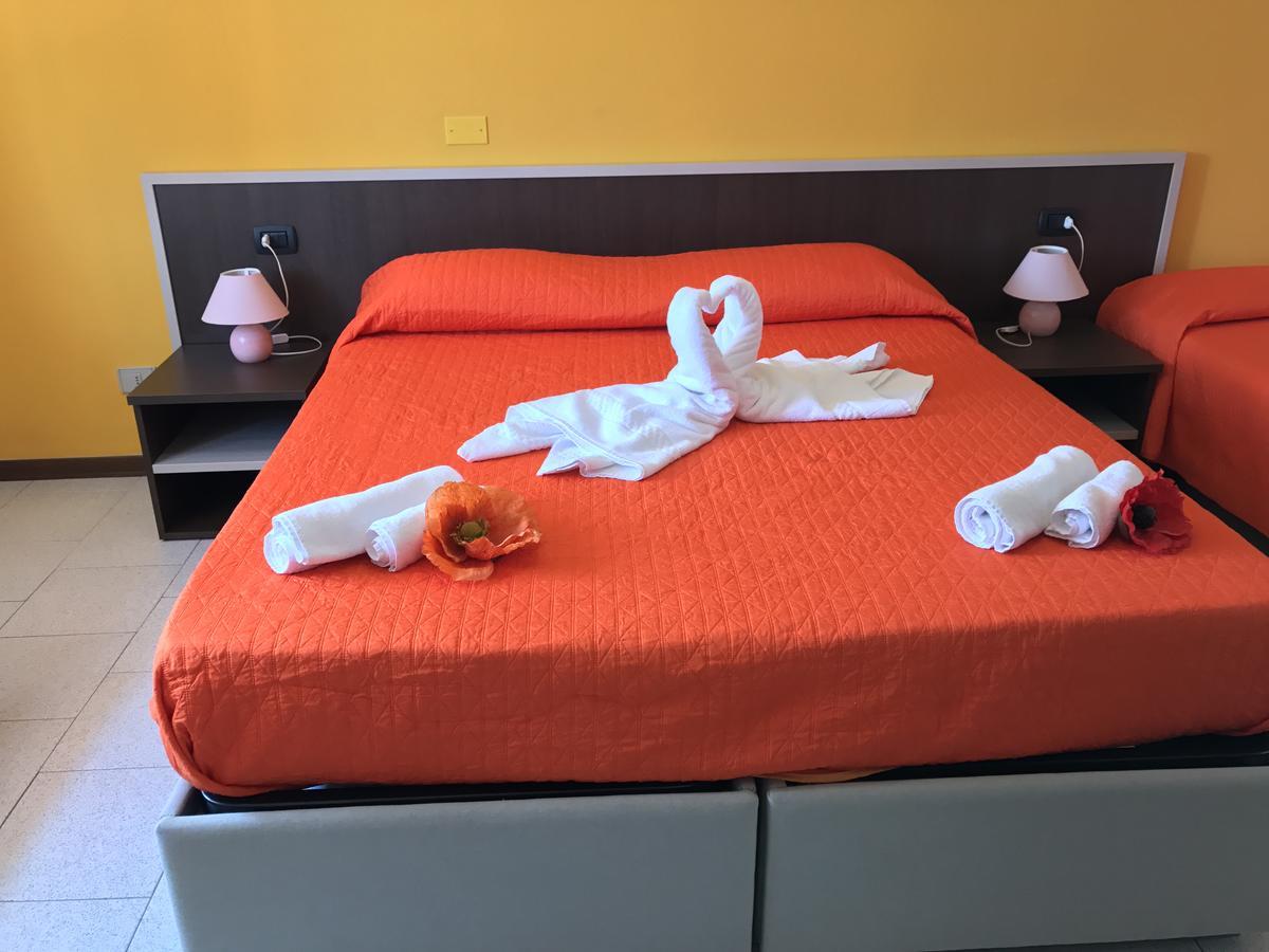 Hotel Marina Badesi Ngoại thất bức ảnh