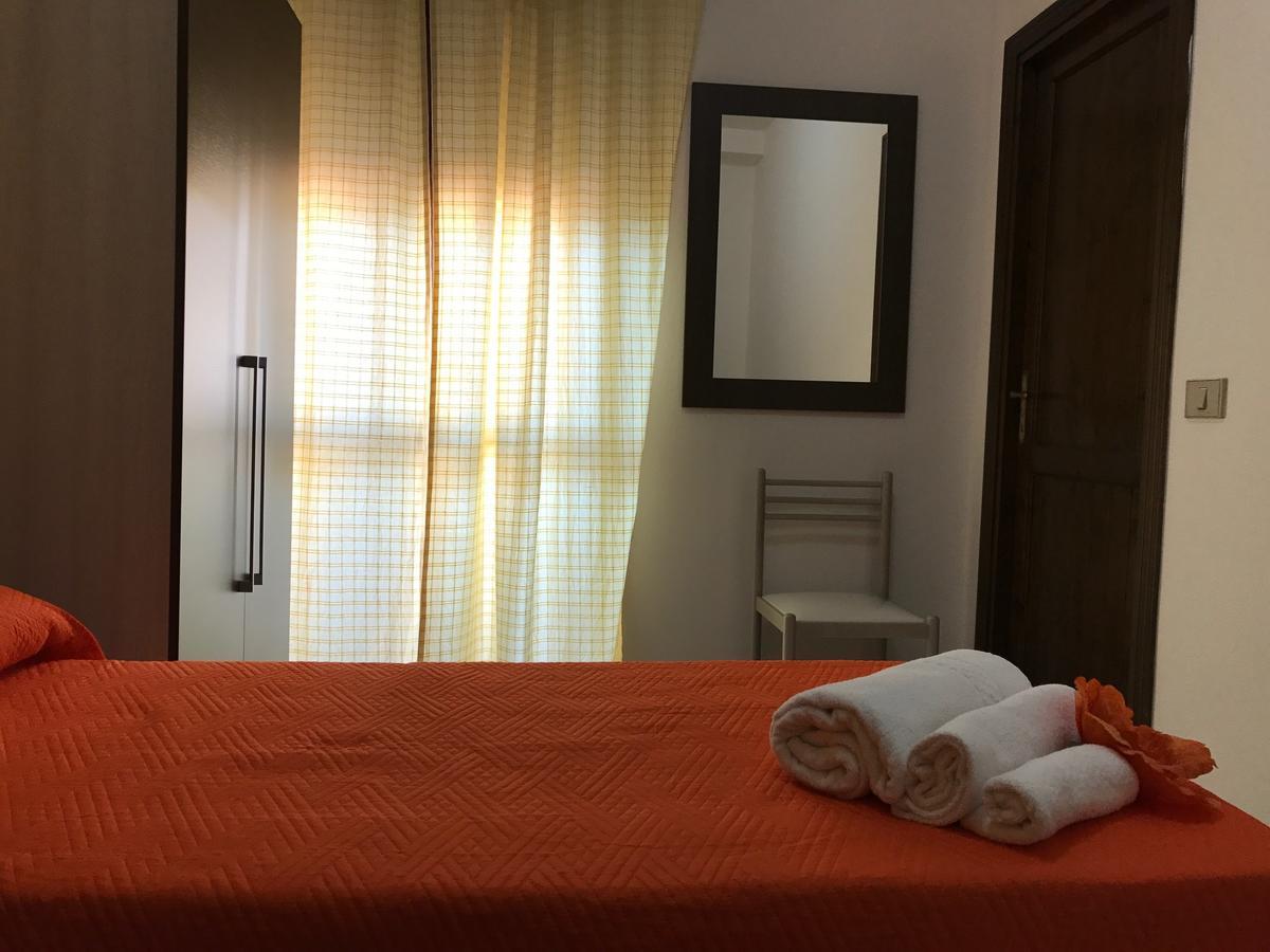 Hotel Marina Badesi Ngoại thất bức ảnh