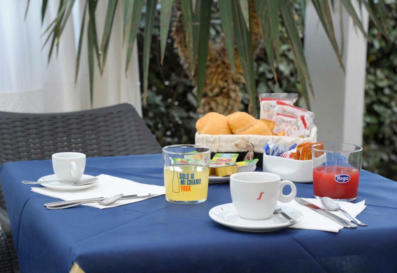 Hotel Marina Badesi Ngoại thất bức ảnh